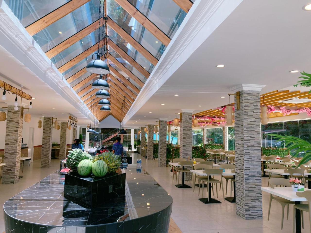 Kota Belud Dolphin Bay Island Resort מראה חיצוני תמונה
