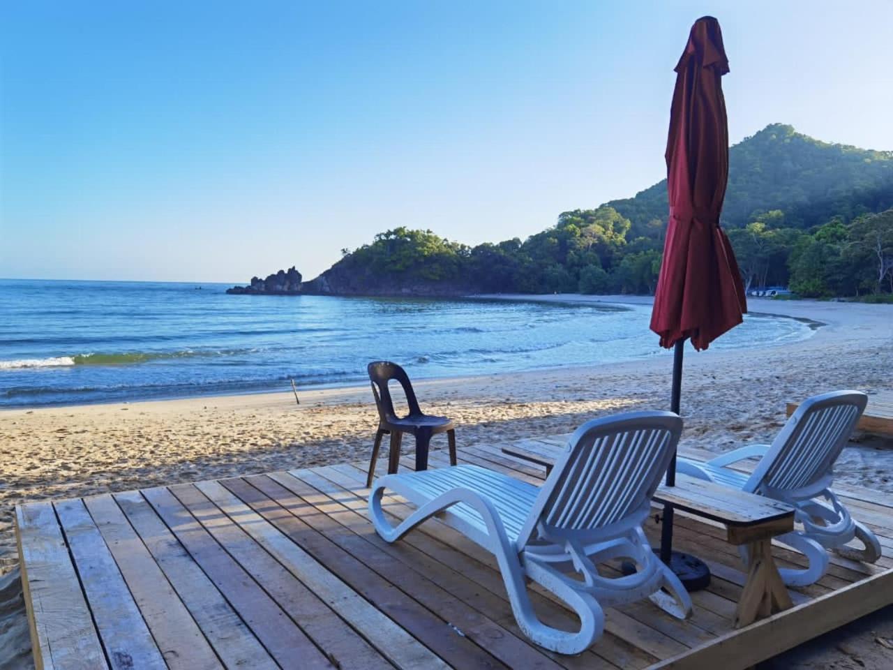 Kota Belud Dolphin Bay Island Resort מראה חיצוני תמונה
